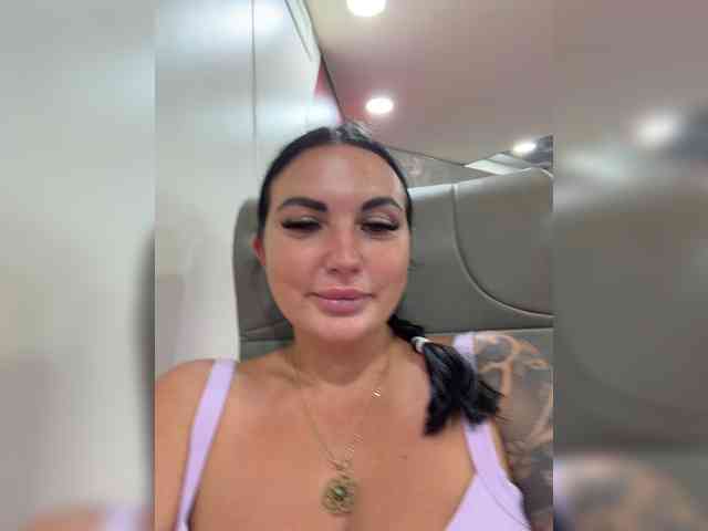 TokionaJoe bongacams live cam model