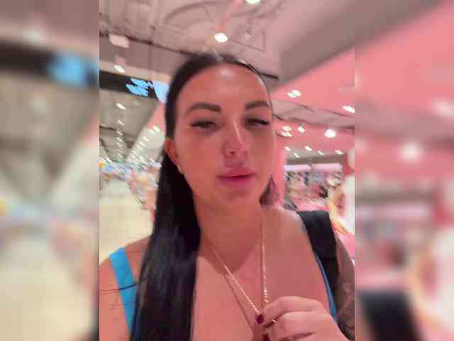 TokionaJoe bongacams live cam model