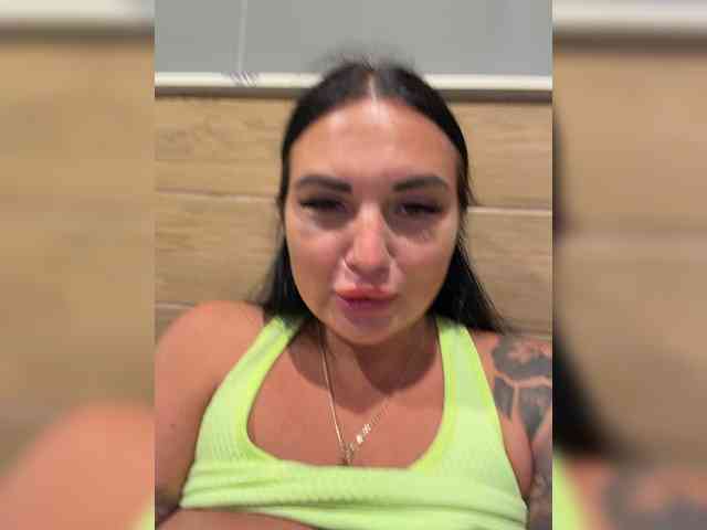 TokionaJoe bongacams live cam model