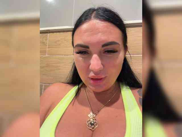 TokionaJoe bongacams live cam model