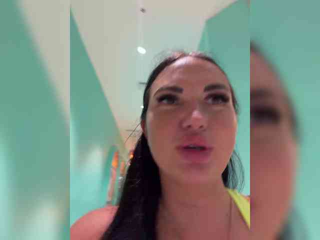 TokionaJoe bongacams live cam model