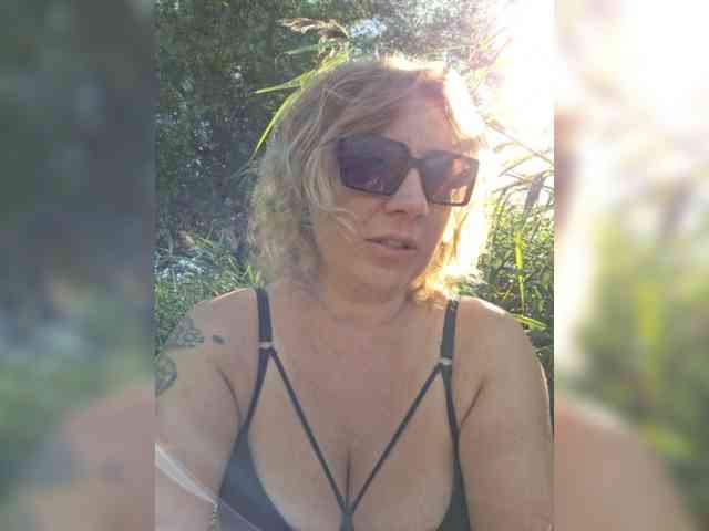YourWitcher bongacams live cam model