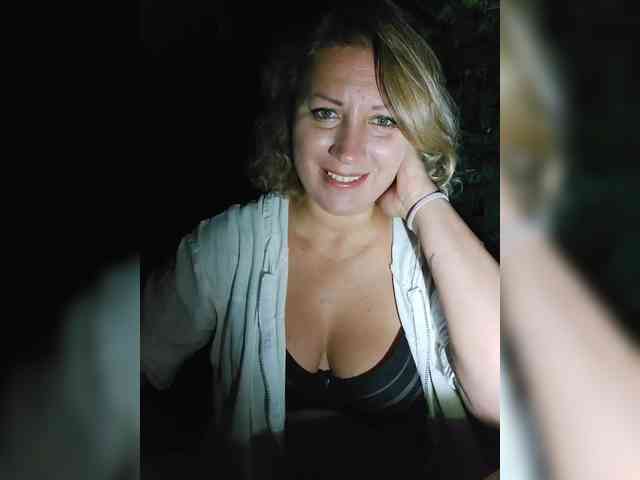 YourWitcher bongacams live cam model
