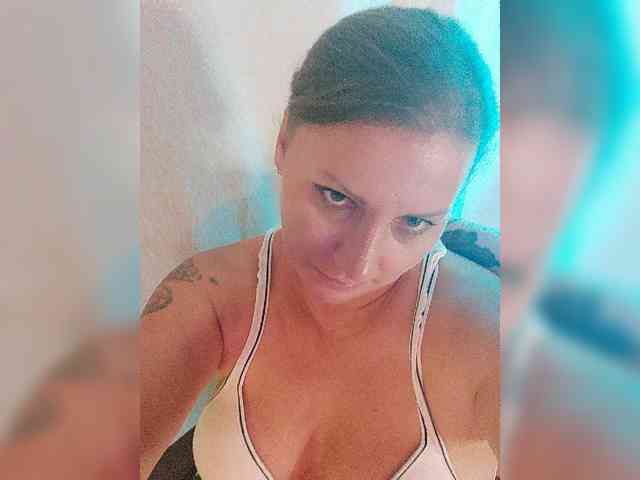 YourWitcher bongacams live cam model