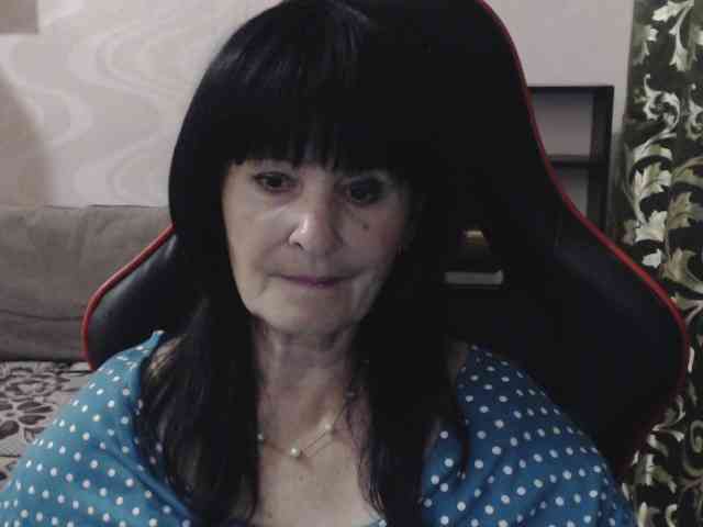 KatarinaGloss bongacams live cam model