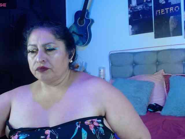 keyla01 bongacams live cam model