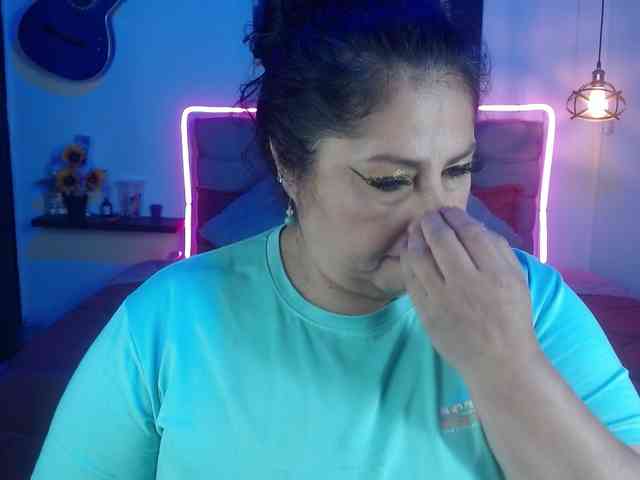 keyla01 bongacams live cam model
