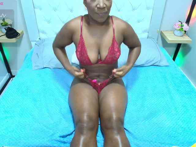 Kimmturner bongacams live cam model
