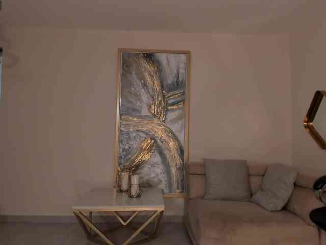 MaryLewis bongacams live cam model