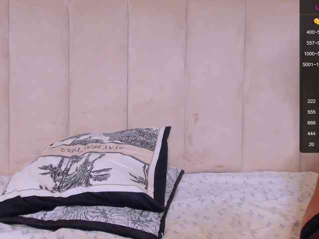MayWaya bongacams live cam model