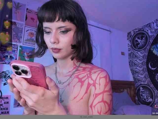YourRosenrot bongacams live cam model