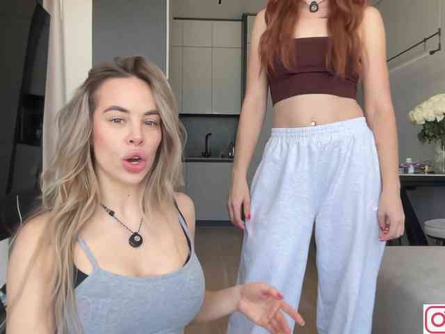 diffgirls1-1 bongacams live cam model