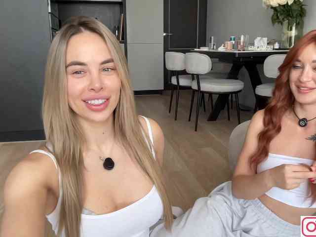 diffgirls1-1 bongacams live cam model