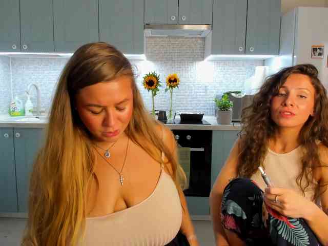 Bonne-Aurore bongacams live cam model