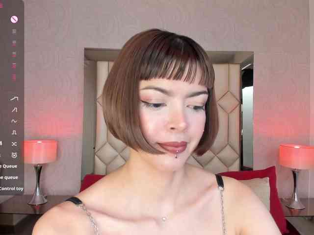 DollyConnor bongacams live cam model
