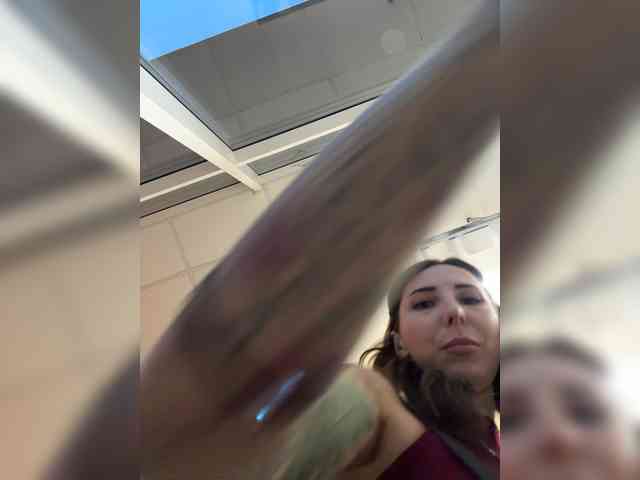 Fina771 bongacams live cam model