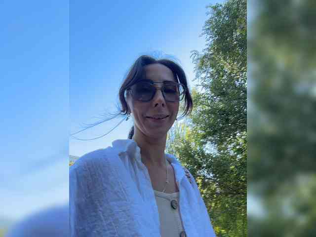Fina771 bongacams live cam model