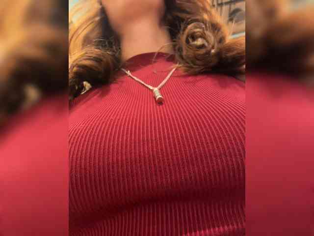 Fina771 bongacams live cam model