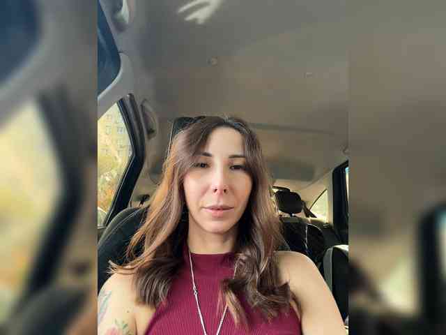 Fina771 bongacams live cam model