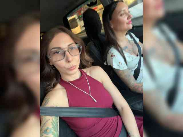 Fina771 bongacams live cam model