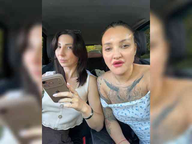 Fina771 bongacams live cam model