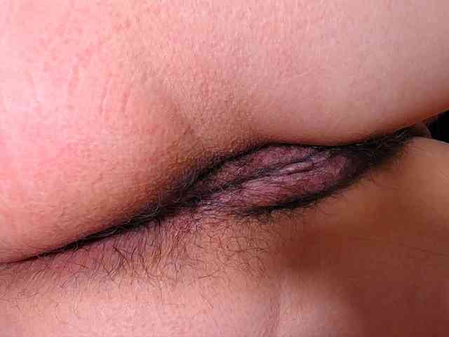anni-jones bongacams live cam model