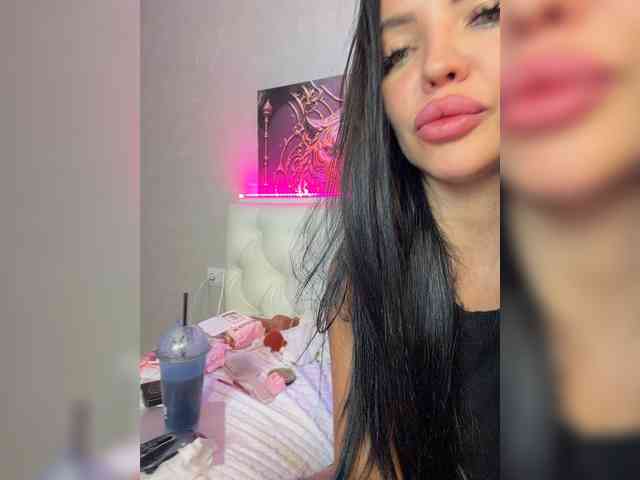 alinakukla787 bongacams live cam model