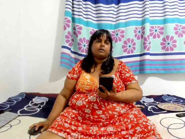 SusanaEshwar bongacams live cam model