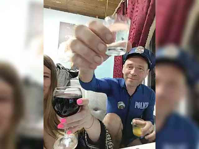 Innokentiy449 bongacams live cam model