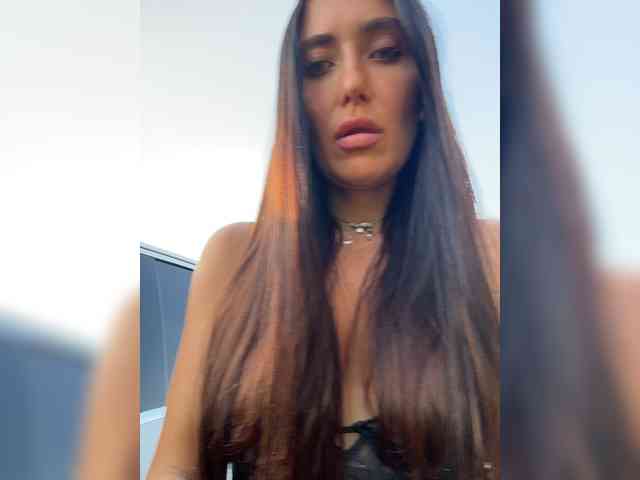 linahelen bongacams live cam model