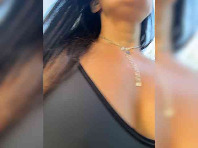 linahelen bongacams live cam model