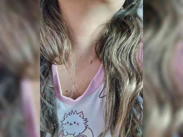 LarisaMaia bongacams live cam model