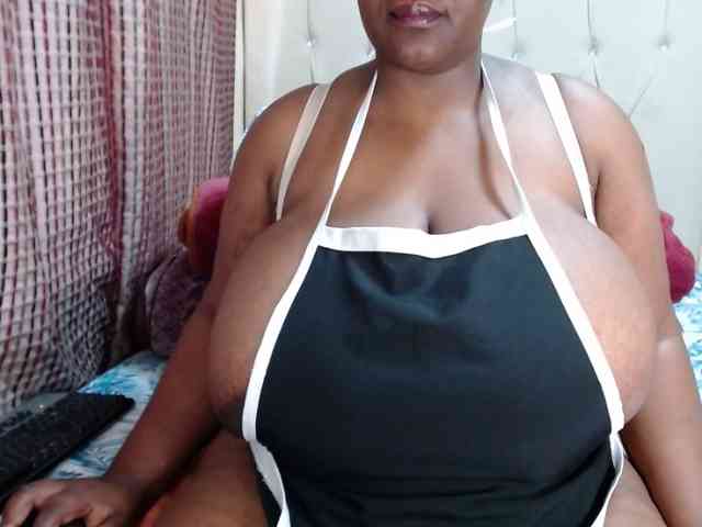 BustyBabeX bongacams live cam model