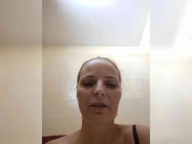 Lulu-Erotica bongacams live cam model