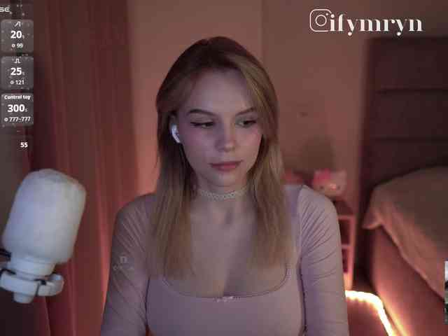 fymryn bongacams live cam model