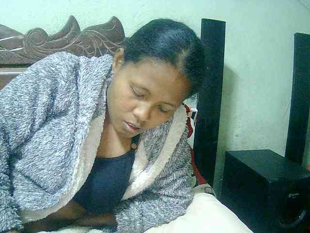 Cathie69 bongacams live cam model