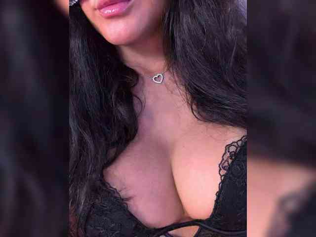 -LanaRay- bongacams live cam model