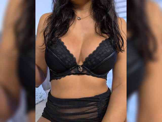 -LanaRay- bongacams live cam model