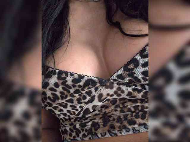 -LanaRay- bongacams live cam model