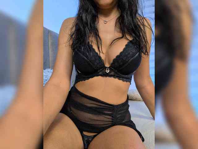 -LanaRay- bongacams live cam model