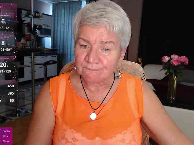 roxana-brooks bongacams live cam model