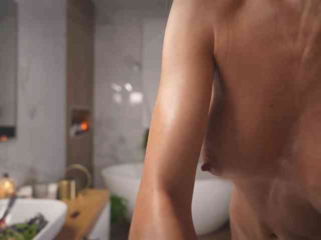 HEYBANANA bongacams live cam model
