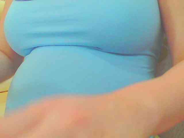 KeepmepregO bongacams live cam model