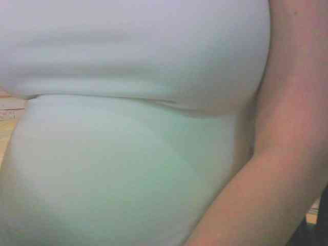 KeepmepregO bongacams live cam model