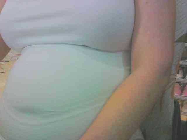 KeepmepregO bongacams live cam model