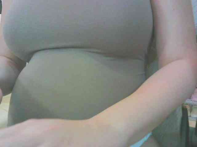 KeepmepregO bongacams live cam model