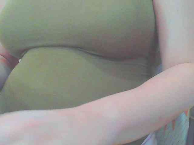 KeepmepregO bongacams live cam model