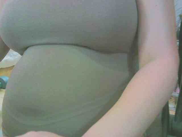KeepmepregO bongacams live cam model