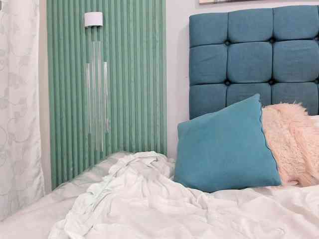 GabiBigBoobs bongacams live cam model