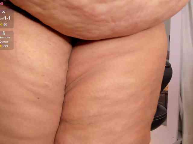 Kimiekaboom bongacams live cam model